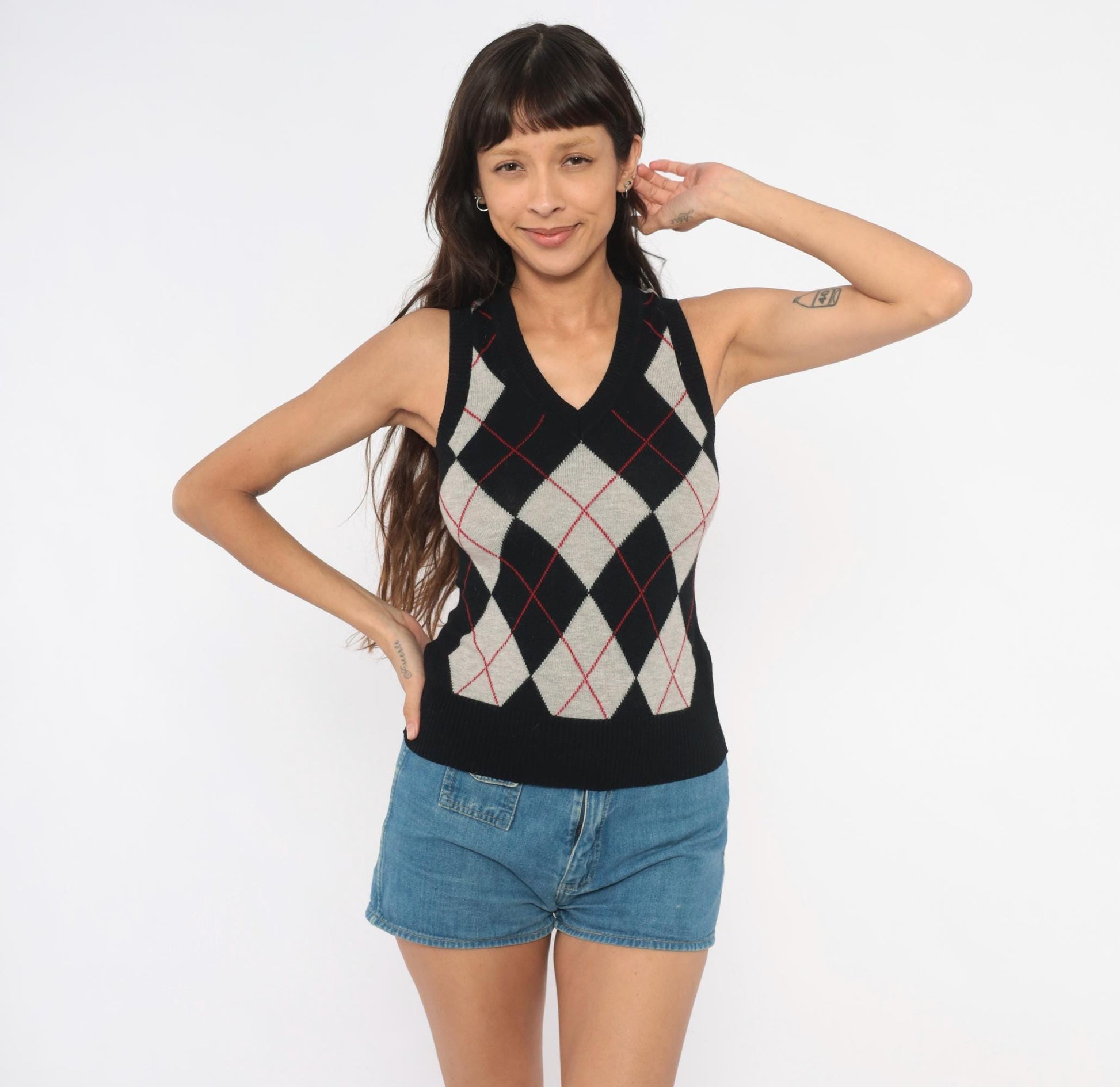 2000s Express Argyle Sweater Vest V-Neck Black Grey Red Diamond Knit XS