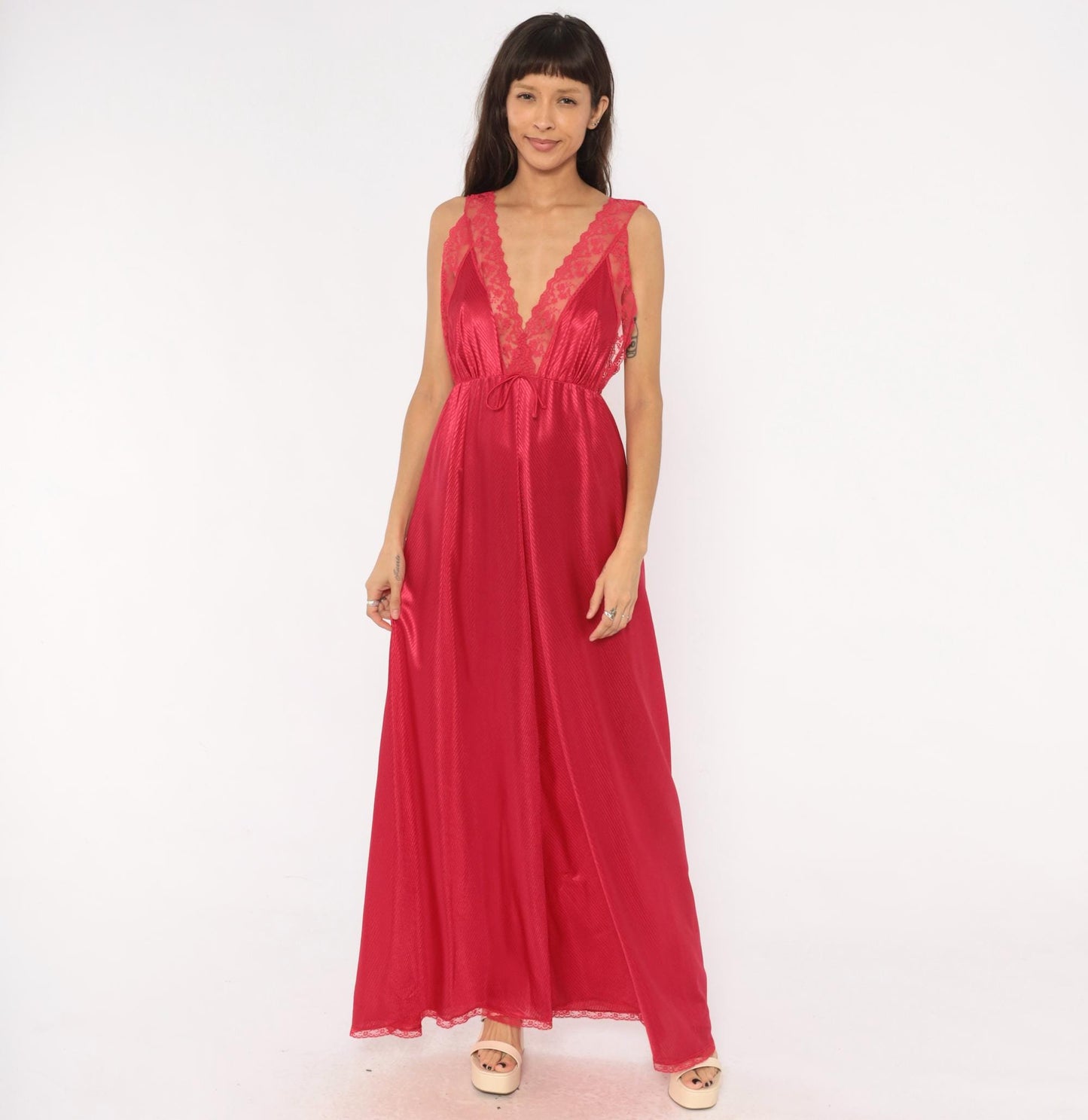 70s JCPenney Raspberry Nylon Nightgown Robe Set Deep V Lace Medium