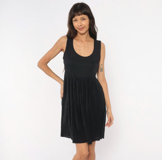 90s Elisse Black Pleated Mini Dress Scoop Neck Sleeveless Medium M