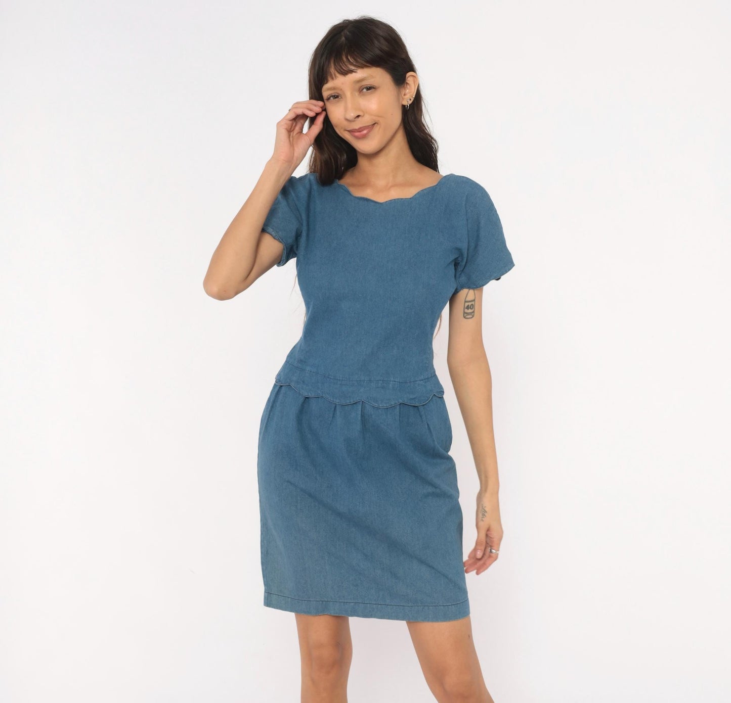 90s Central Falls Denim Dress Scalloped Waist Sweetheart Neckline Blue Medium M
