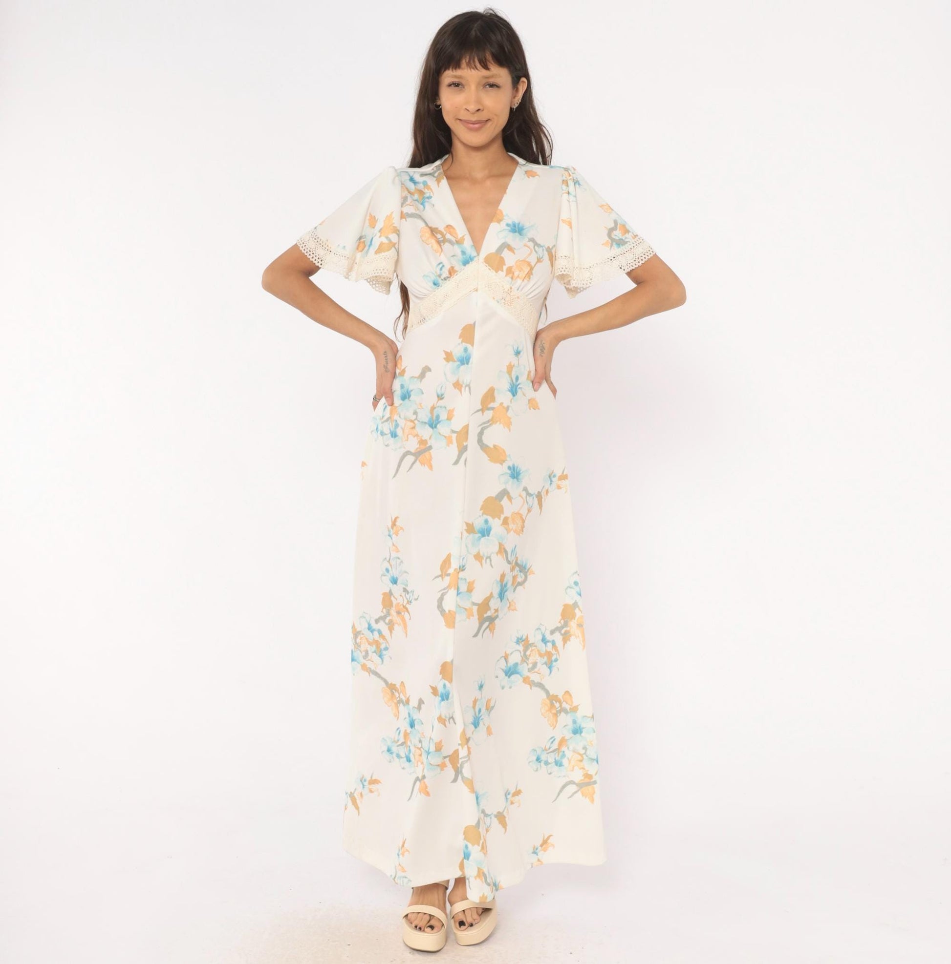 70s Floral Maxi Dress Crochet Lace V-Neck Puff Sleeve Ivory Blue Peach Large