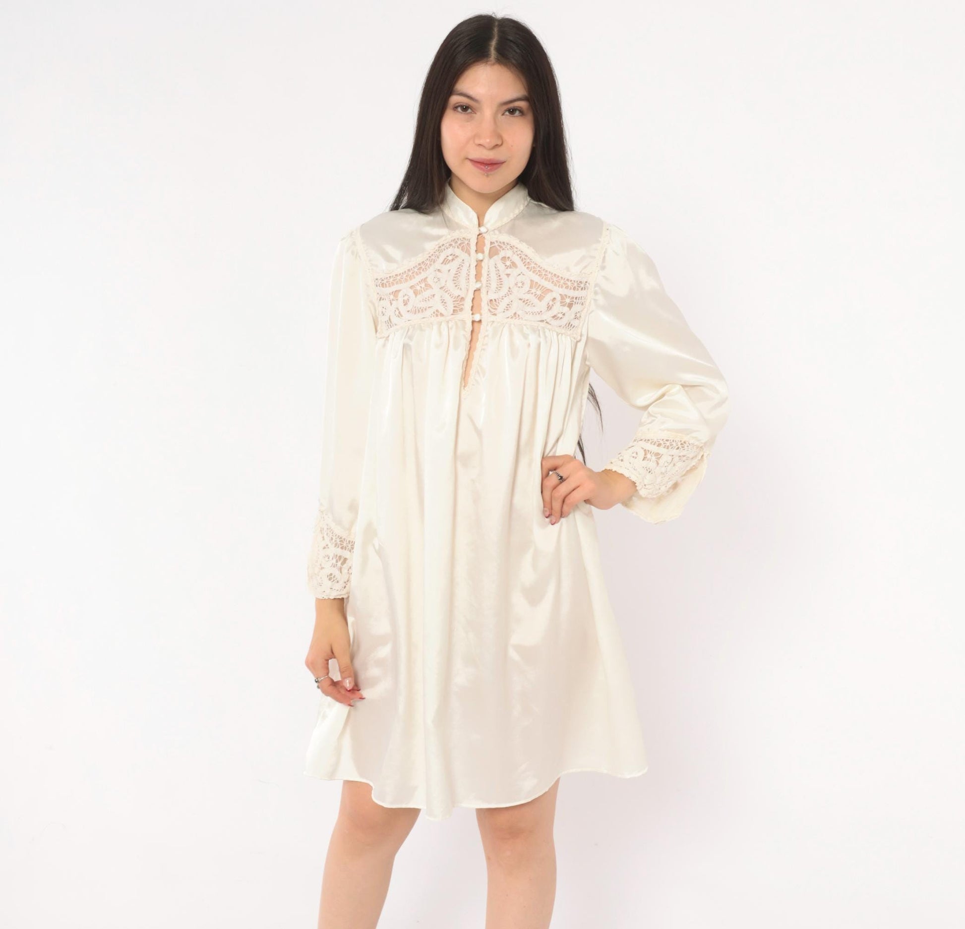 80s Iris Satin Babydoll Robe Cutwork Lace Mandarin Collar Puff Sleeve Cream Large L