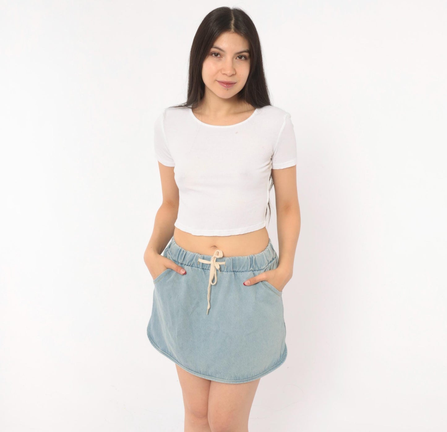80s Light Wash Denim Mini Skirt Elastic Waist Curved Hem Small S