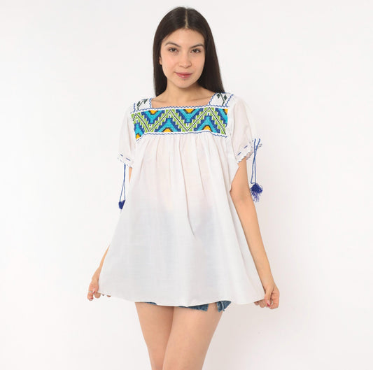 90s Mexican Embroidered White Cotton Peasant Blouse Puff Sleeve Medium M