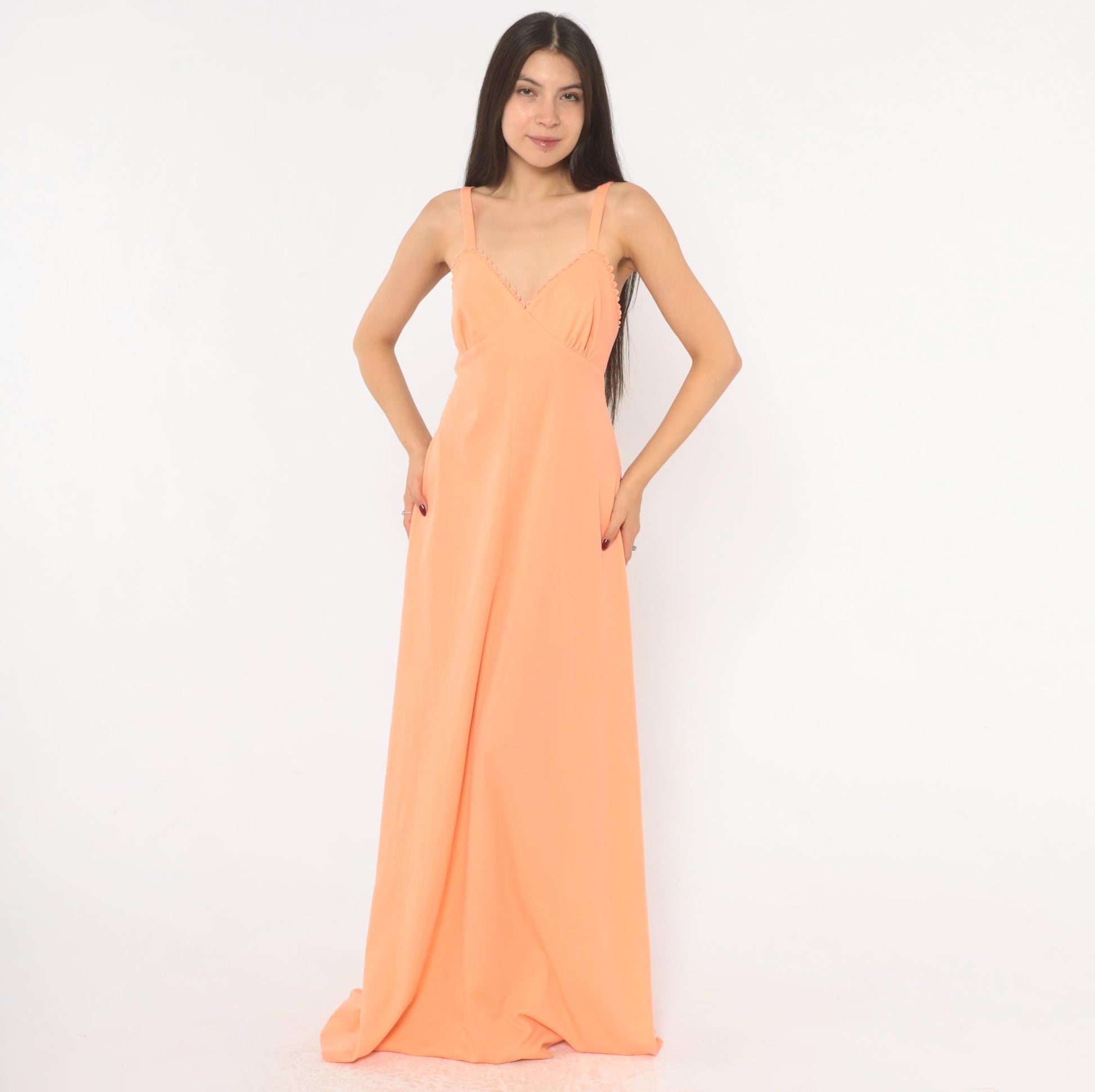 70s Peach Maxi Dress V-Neck Empire Waist Scalloped Lace Spaghetti Strap Medium M