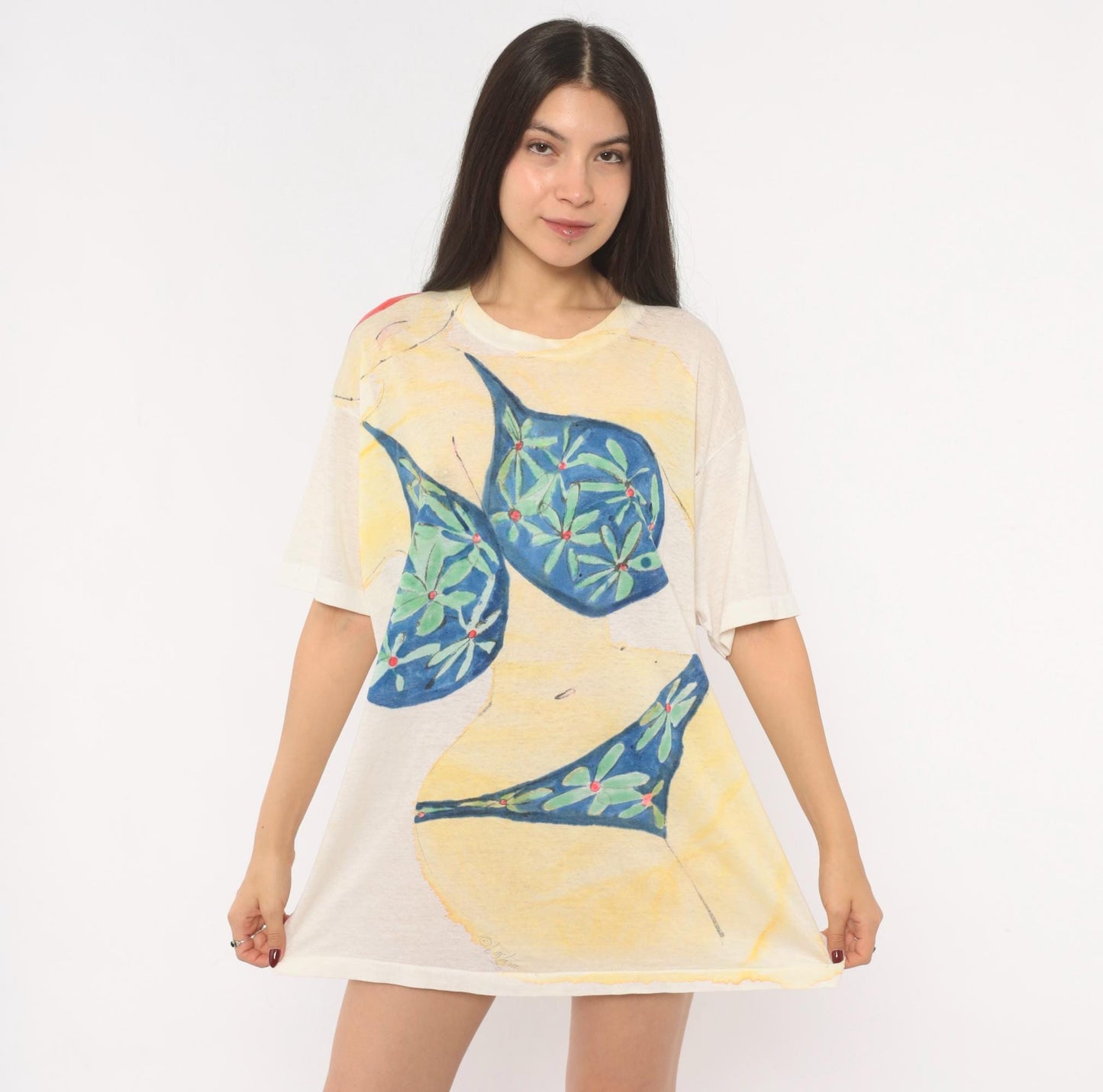 80s Hand-Painted Bikini Woman Tropical Cocktail Graphic Tee Cream Small