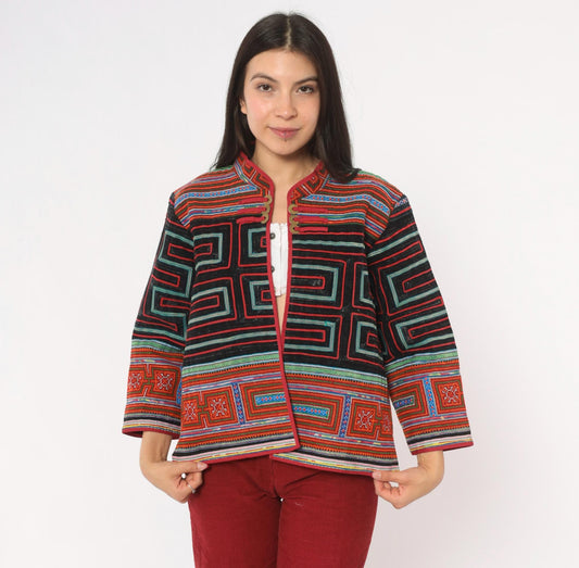 2000s Hmong-Style Embroidered Jacket Mandarin Collar Red Black Tapestry Small