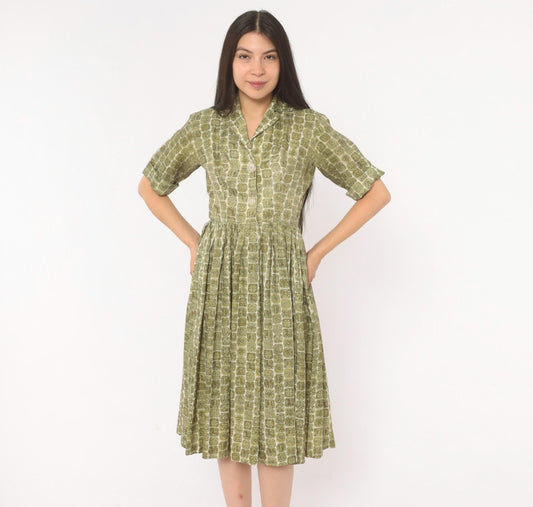 60s Olive Medallion Shirtdress Pleated Skirt Notched Collar Cream Small S
