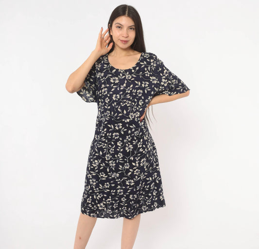 90s Navy Floral Dress DBY Tie-Back Waist Flutter Sleeve Knee-Length Plus Size