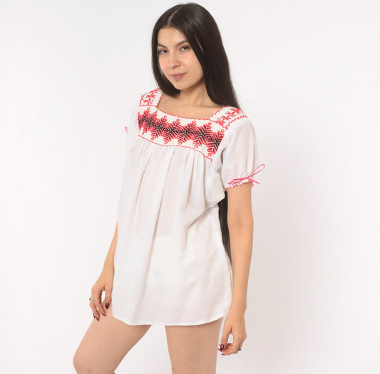 90s White Peasant Blouse Embroidered Red Cross Stitch Square Neck Puff Sleeve Medium
