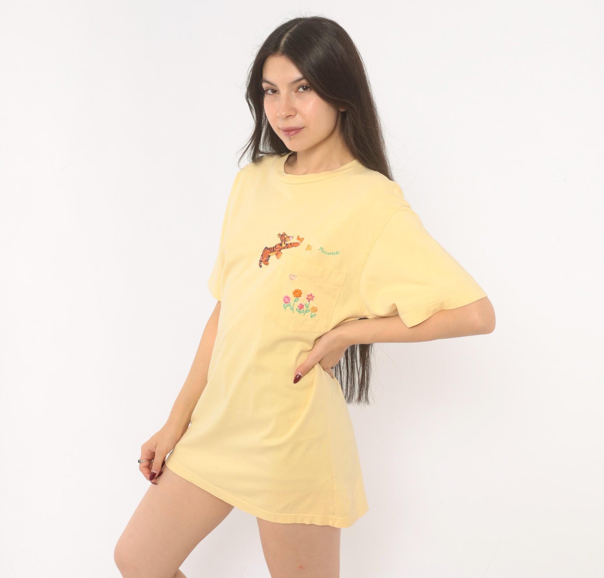 90s Tigger Embroidered Tee Disney Store Yellow Cotton Pocket Medium M