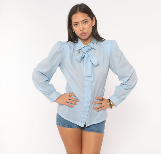 70s Judy Bond Sky Blue Pussy Bow Blouse Puff Sleeve Pintuck Medium