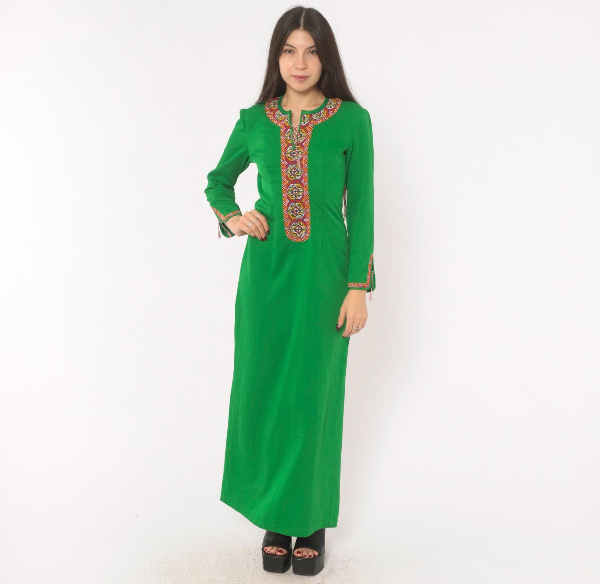 70s Emerald Green Maxi Dress Embroidered Neckline Long Sleeve Kaftan Extra Small XS