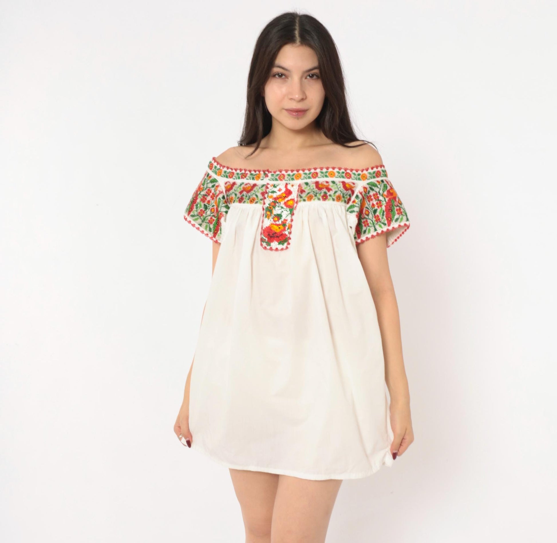 70s Mexican Off-Shoulder Peasant Blouse White Beaded Embroidered Bird Floral Medium