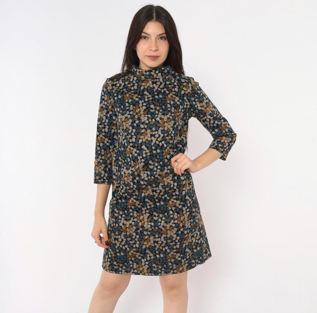 60s Leaf Print Shift Dress Black Crepe Mock Neck Three Quarter Sleeve Extra Small XS