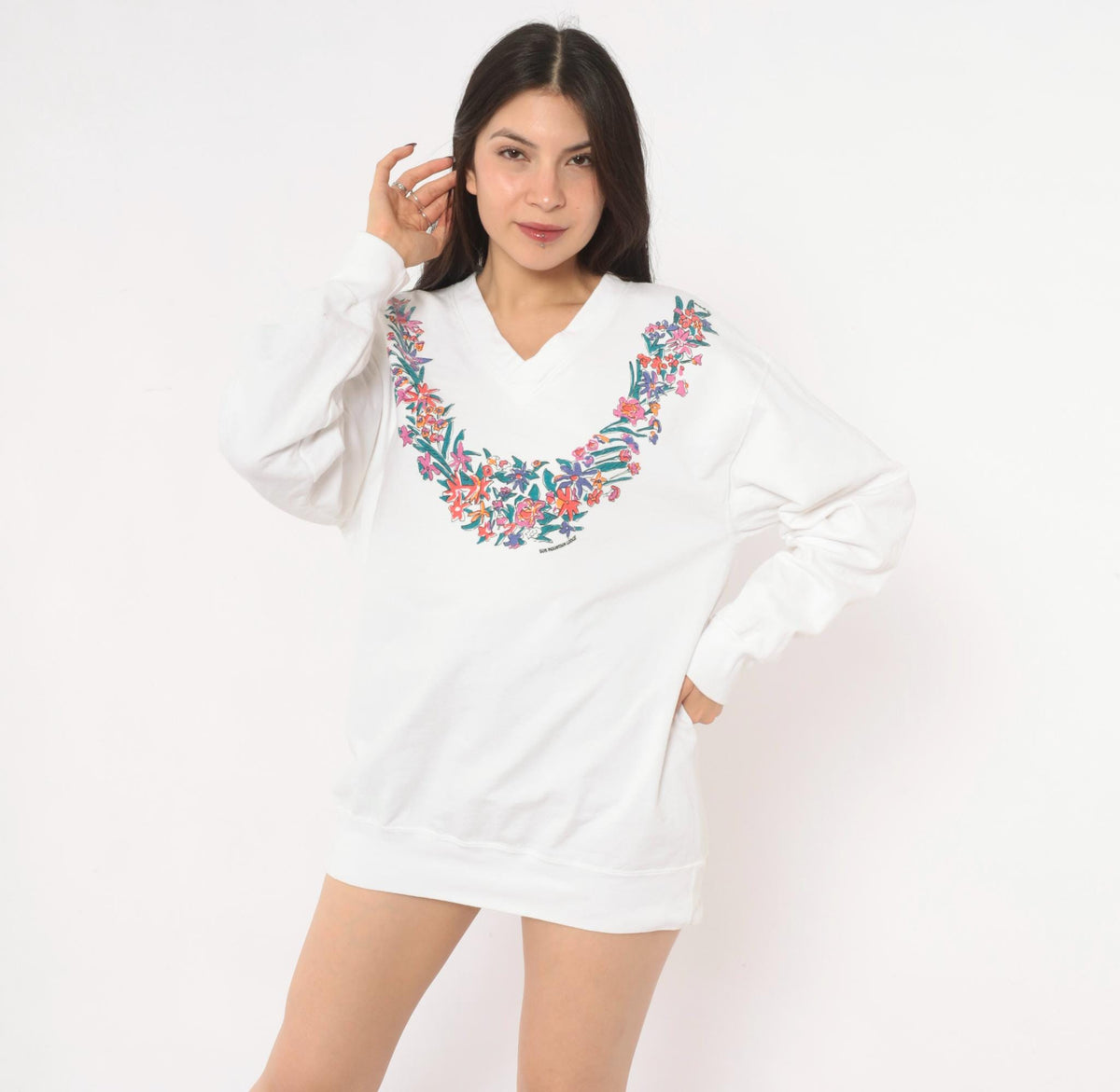 90s L.A. Sportswear Floral V-Neck Sweatshirt White Cotton Pullover Medium M