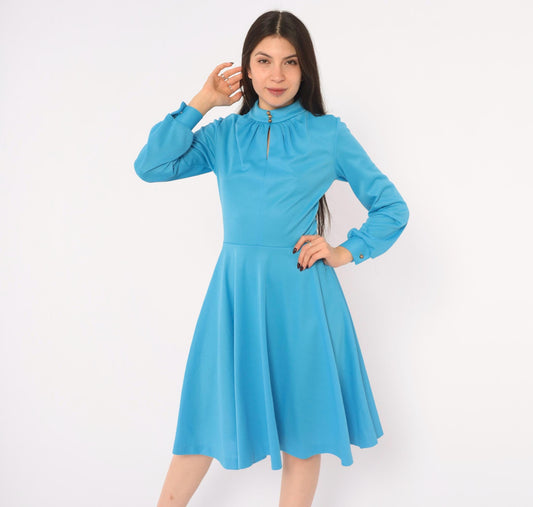 70s Sky Blue A-Line Dress Long Sleeve Keyhole Gold Buttons Small S