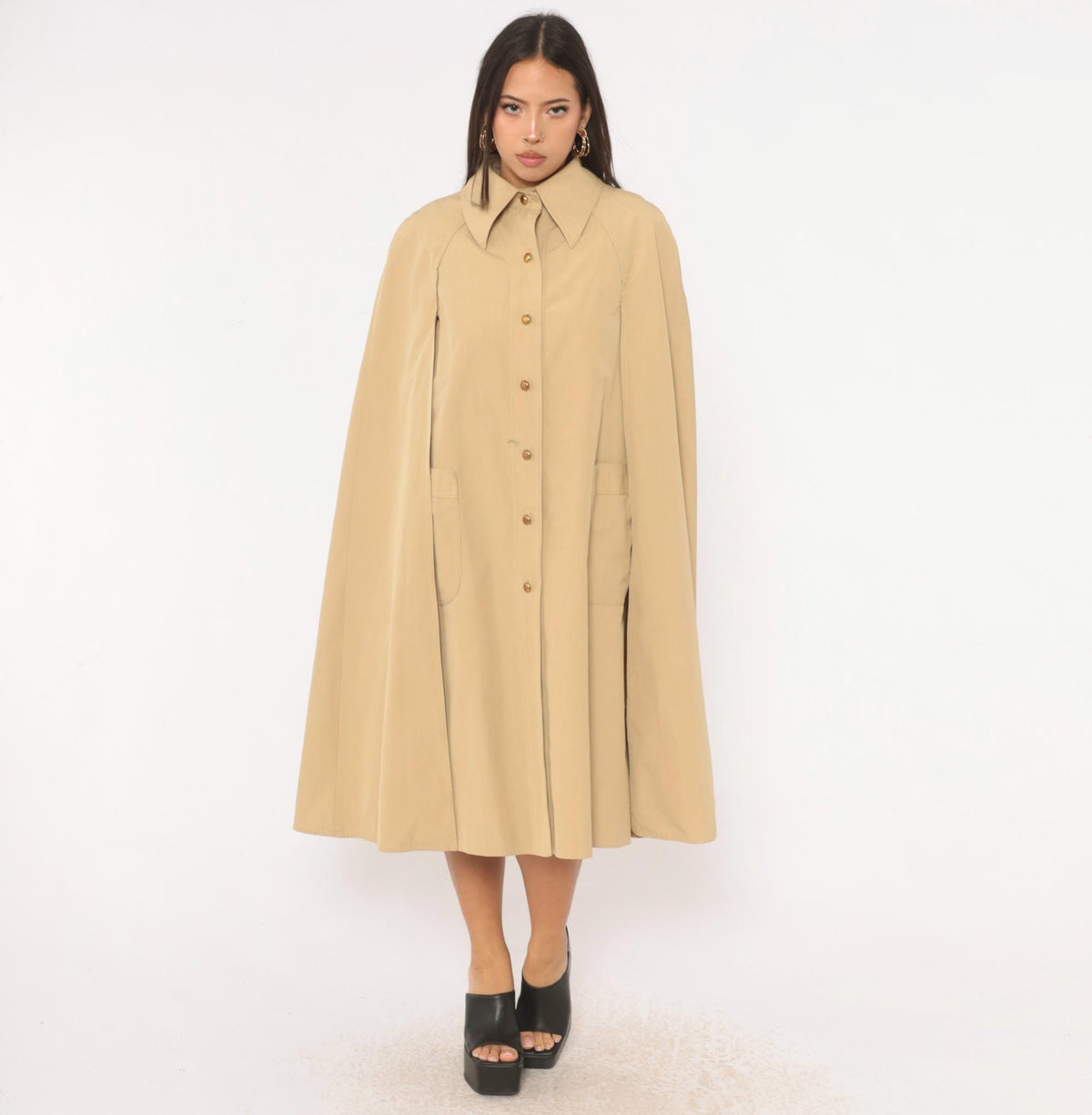 70s Billina Sport Beige Cape Coat Knee Length Pointed Collar Medium