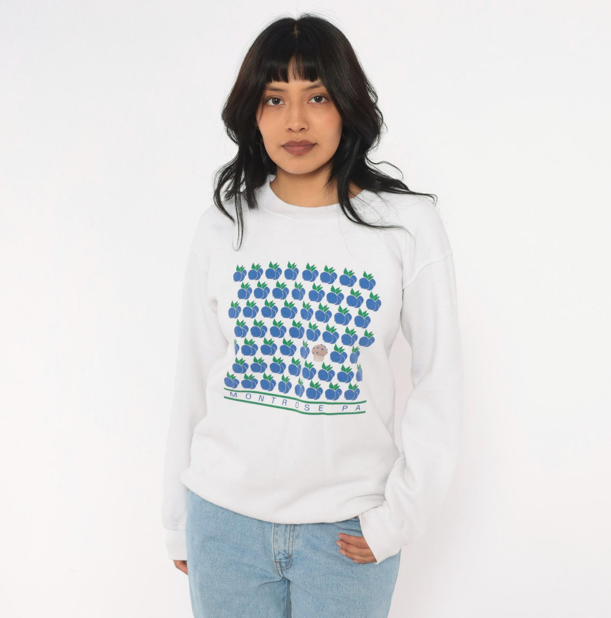 Y2K Gildan Blueberry Muffin Sweatshirt White Montrose PA Graphic Small