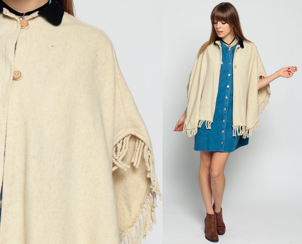 1980s Cream Knit Cape Coat Black Collar Fringe Trim One Size