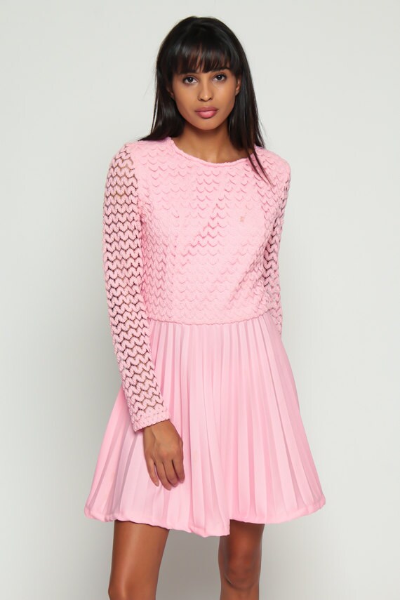 70s Pink Crochet Lace Mini Dress Pleated High Waist Long Sleeve Extra Small