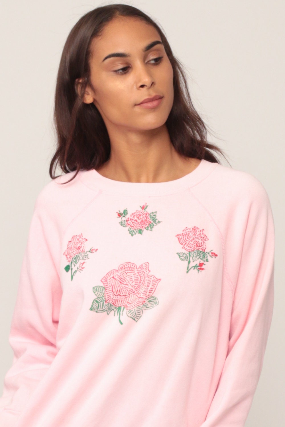 80s Hand Painted Floral Sweatshirt Baby Pink Raglan Graphic Crewneck Large