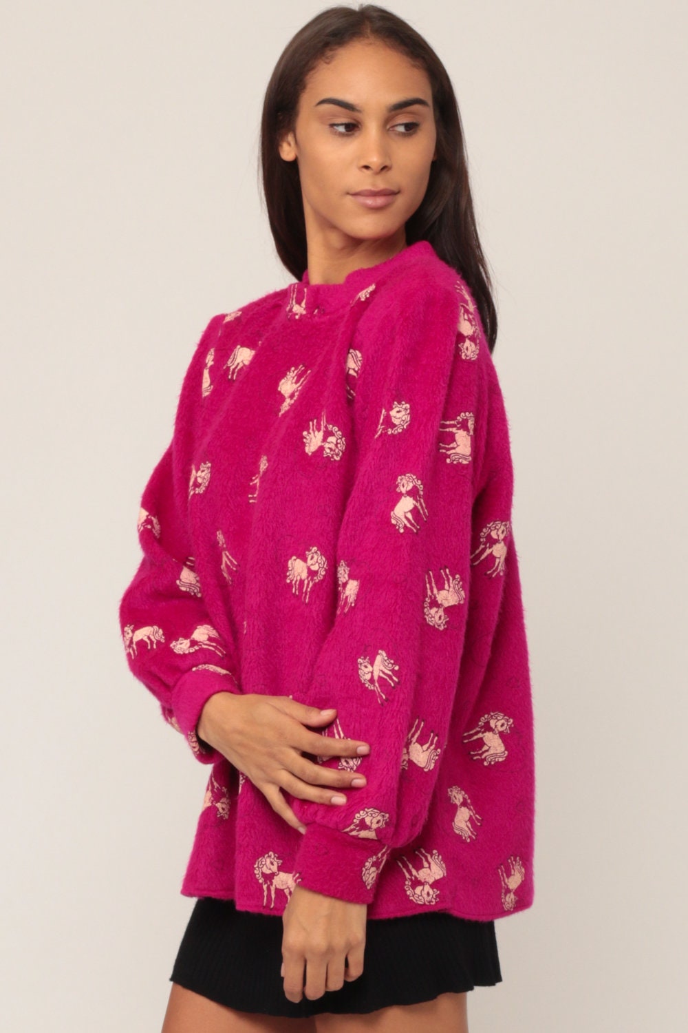80s Unicorn Heart Magenta Sweatshirt Fuzzy Graphic Crewneck Medium