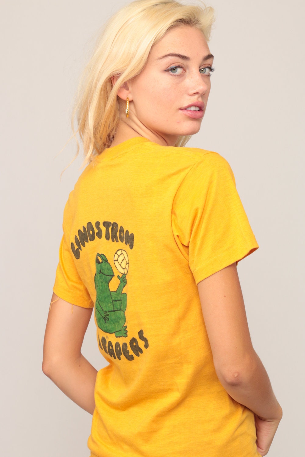 80s Lindstrom Leapers Hand Painted Volleyball Graphic Tee Small