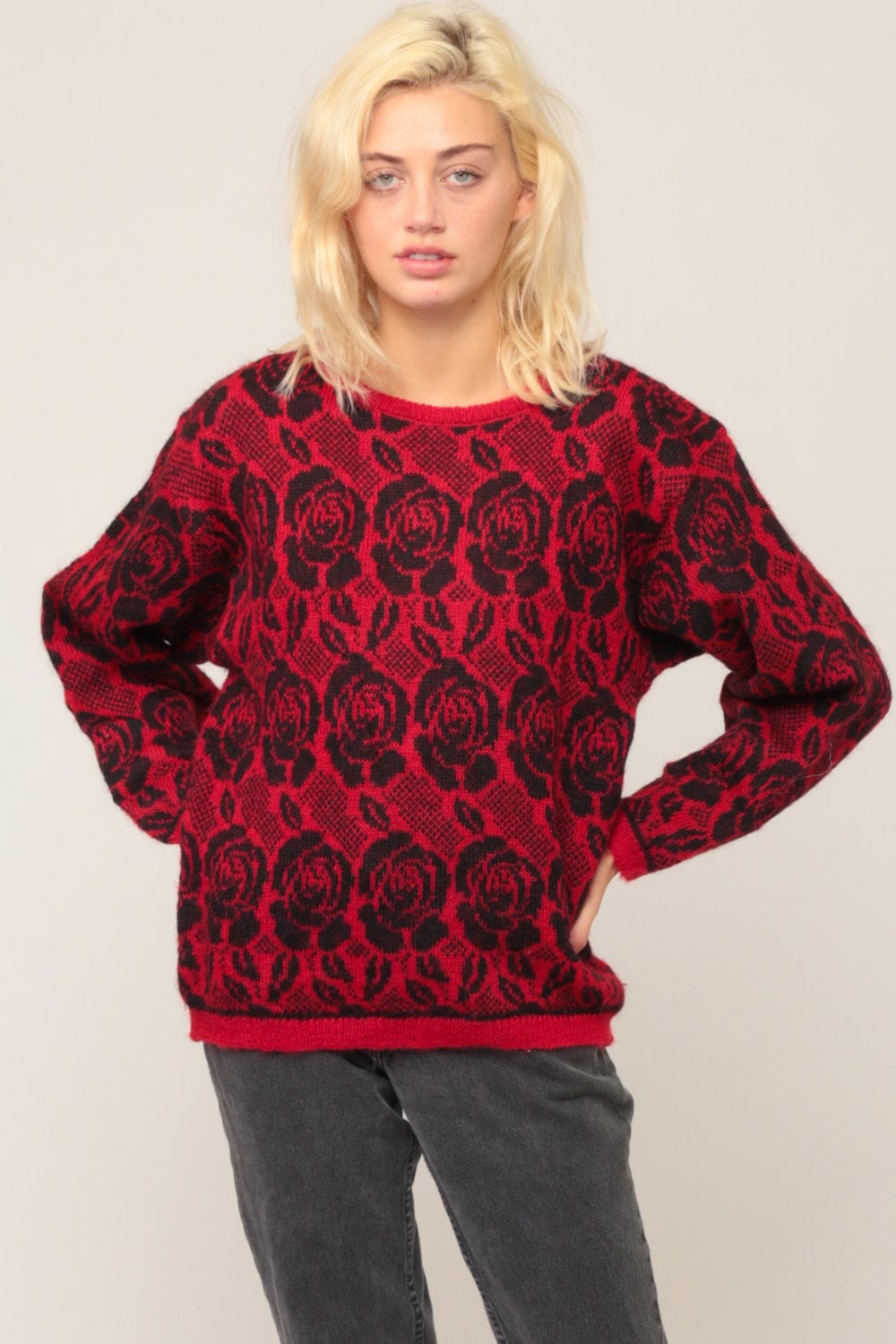 80s Wool Floral Sweater Red Black Rose Print Crewneck Medium