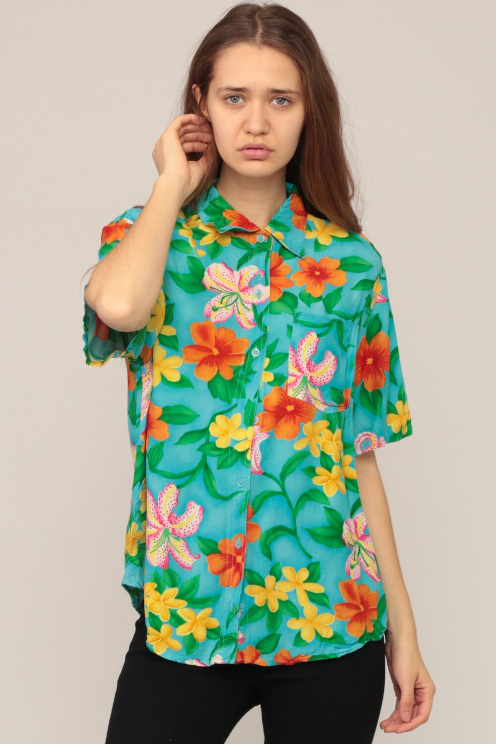 80s Hawaiian Floral Shirt Turquoise Button-Up Blouse Shoulder Pads Medium