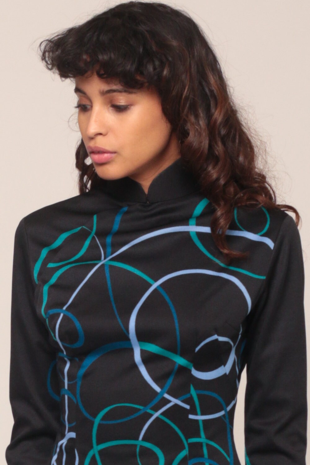 70s Cheongsam Mini Dress Black Swirl Print Mandarin Collar Long Sleeve Extra Small