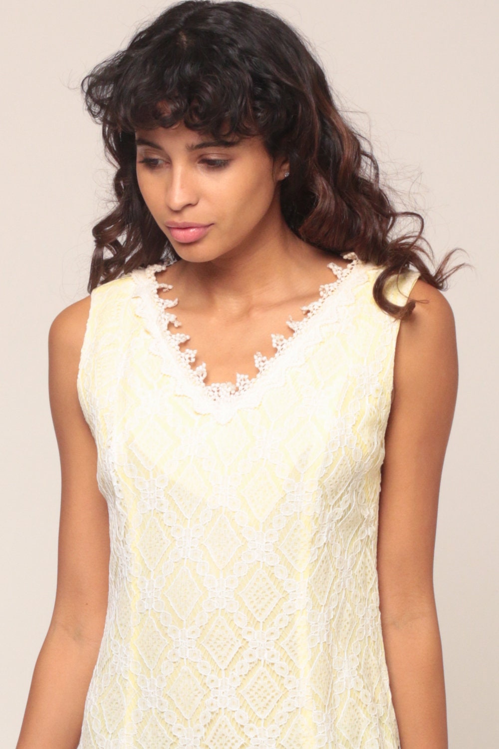 70s Yellow White Lace Cutout Shift Dress Sleeveless Micro Mini Small