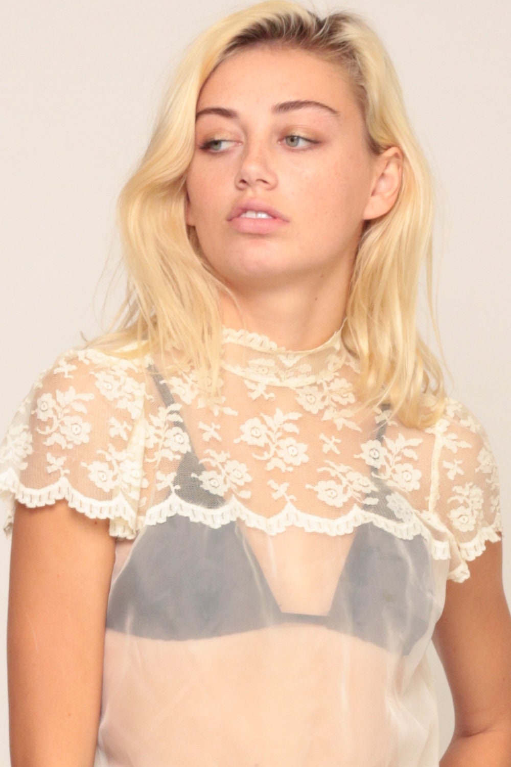 70s White Lace Puff Sleeve Blouse Sheer Scalloped Neck Victorian Small