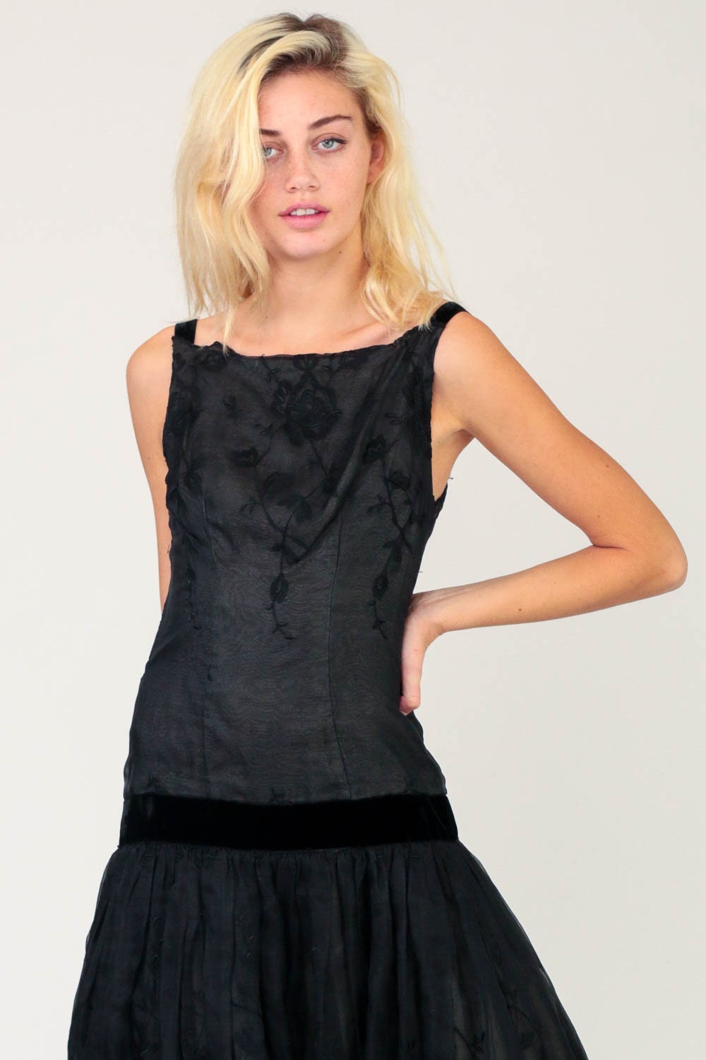 1960s Black Lace Cocktail Dress Velvet Bow Drop Waist Knee Length Small