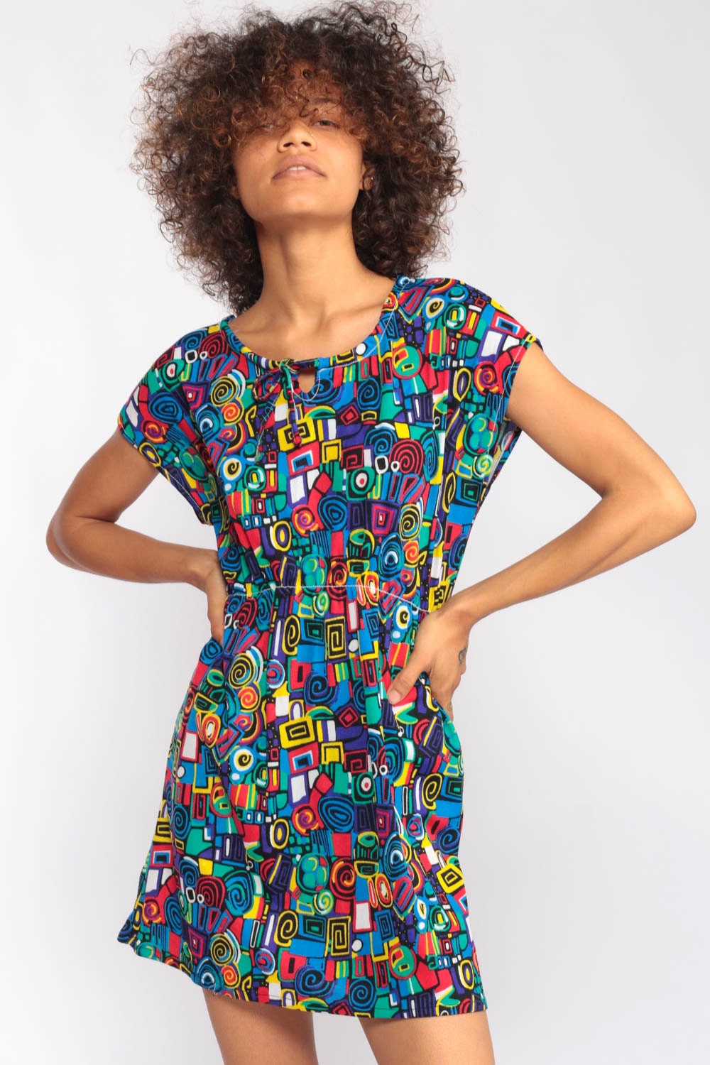 70s Geometric Swirl Mini Dress Keyhole Cap Sleeve High Waist Small Medium