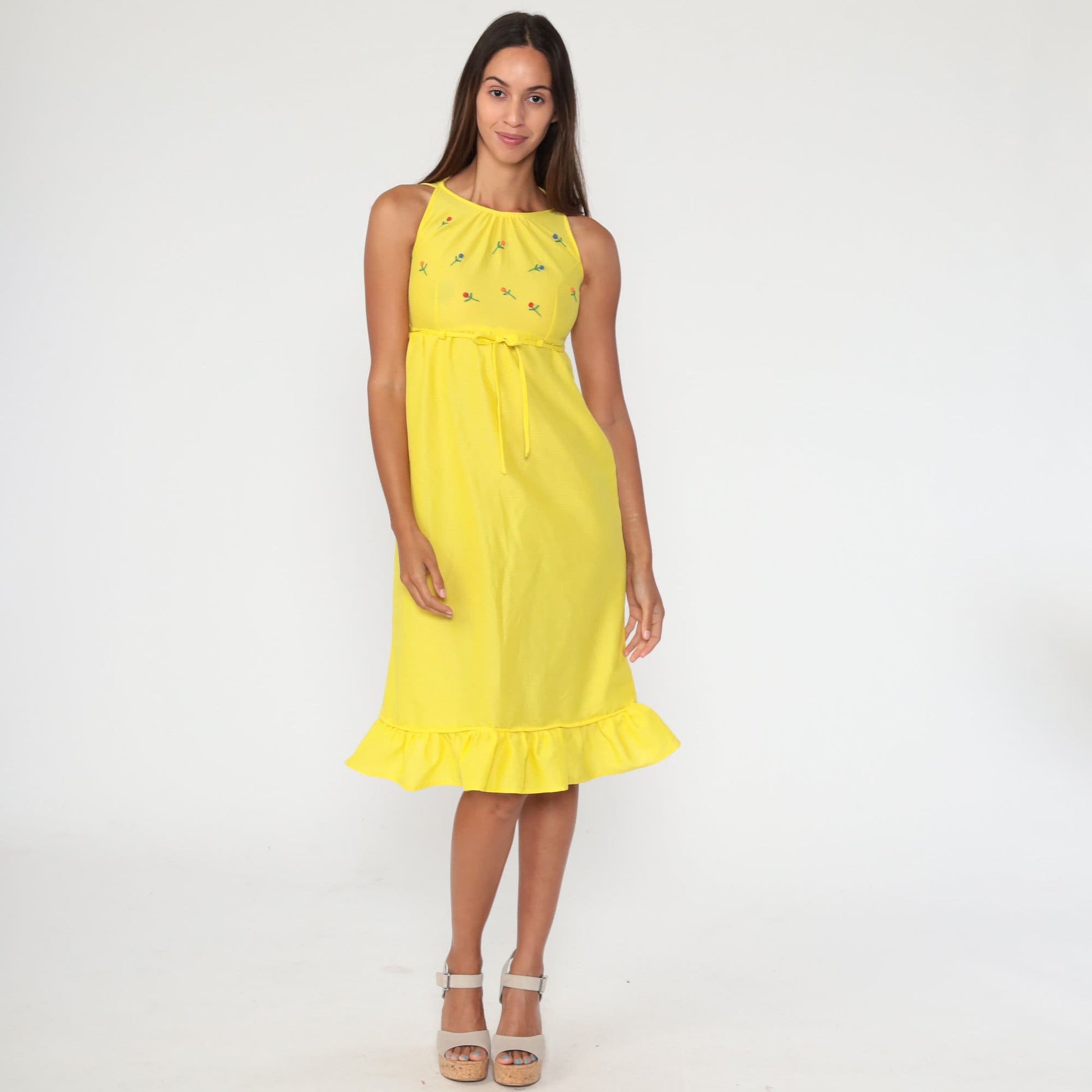 70s Yellow Floral Embroidered Babydoll Dress Empire Waist Midi Sleeveless XXS