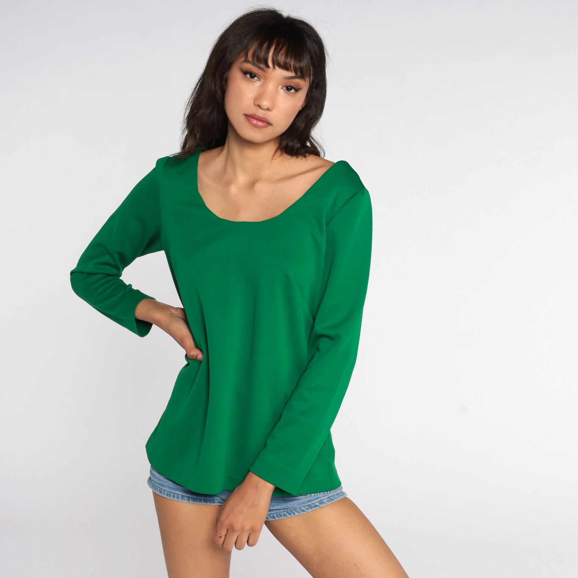 70s Kelly Green Long Sleeve Scoop Neck Shirt Polyester Small Medium