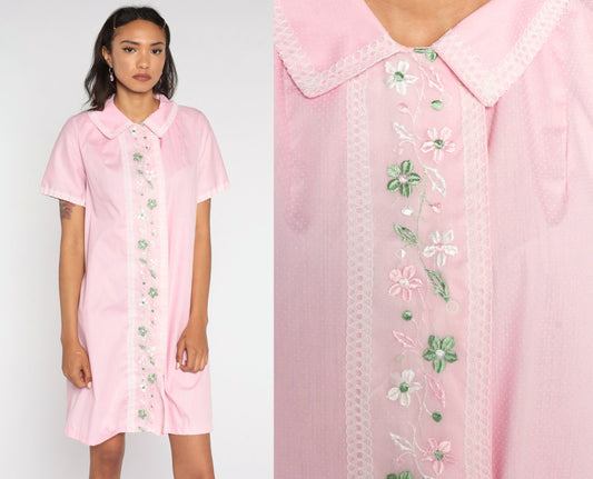 60s Floral Embroidered Shift Dress Baby Pink Button Front Mini Medium Large