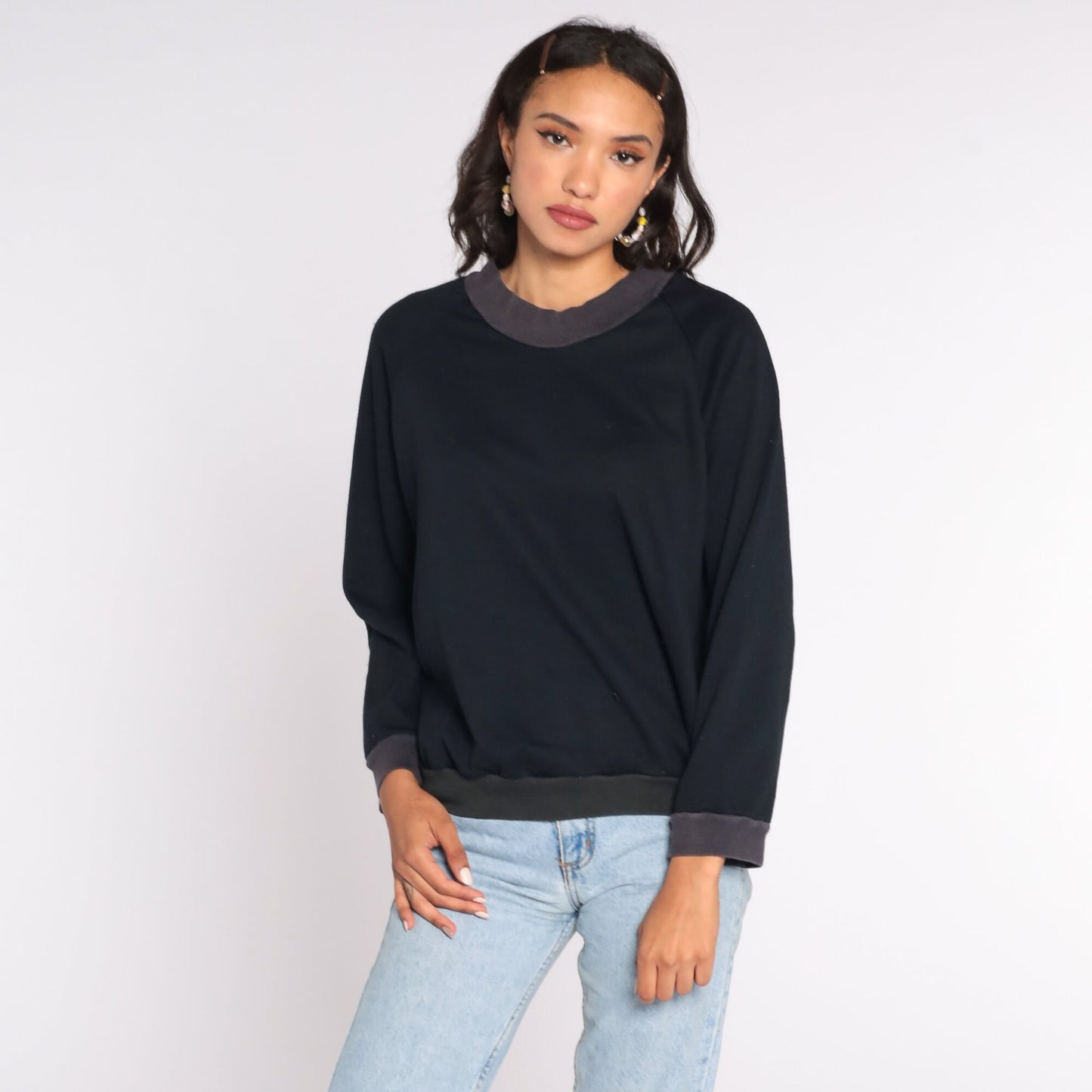 80s Black Crewneck Sweatshirt Grey Trim Long Sleeve Medium