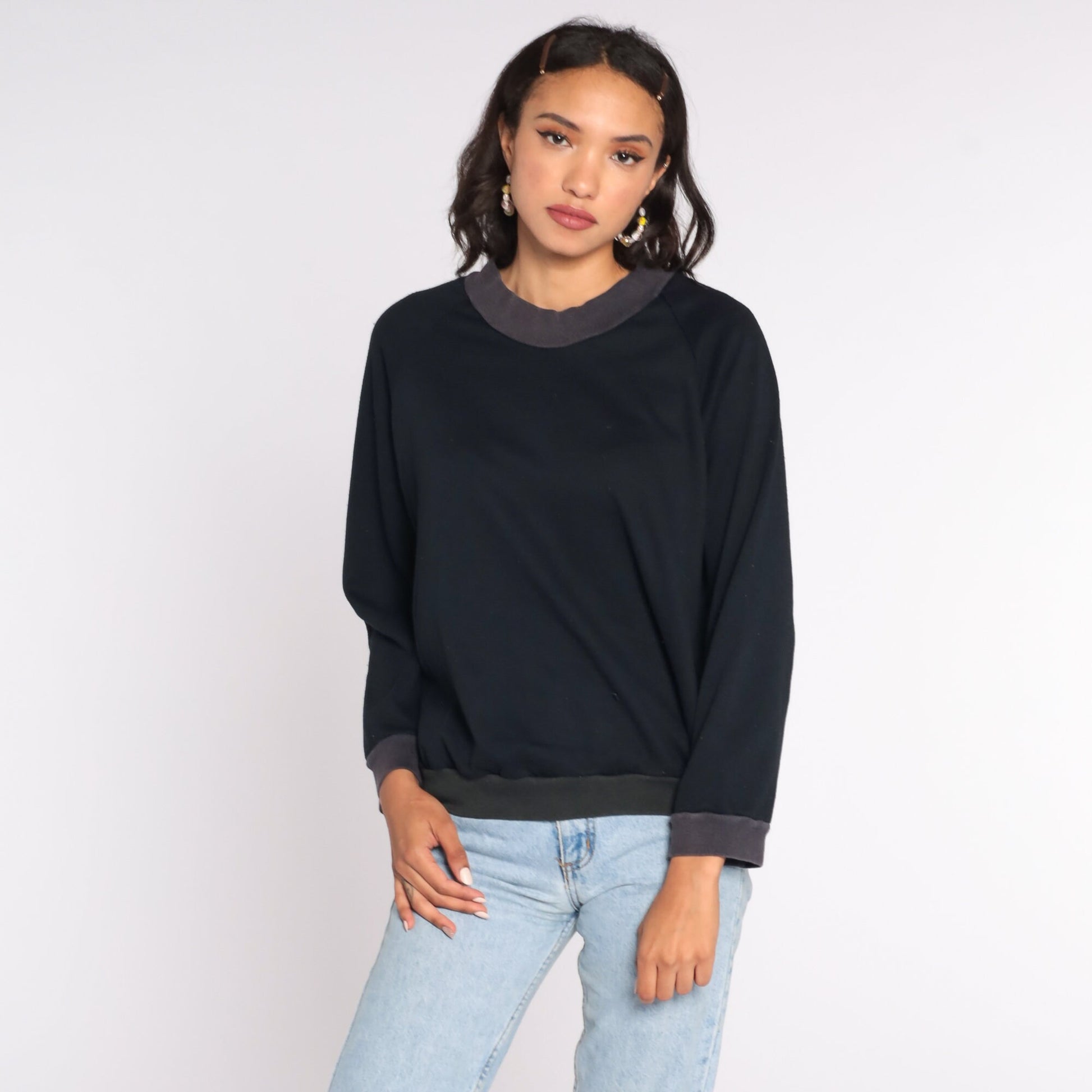 80s Black Crewneck Sweatshirt Grey Trim Long Sleeve Medium