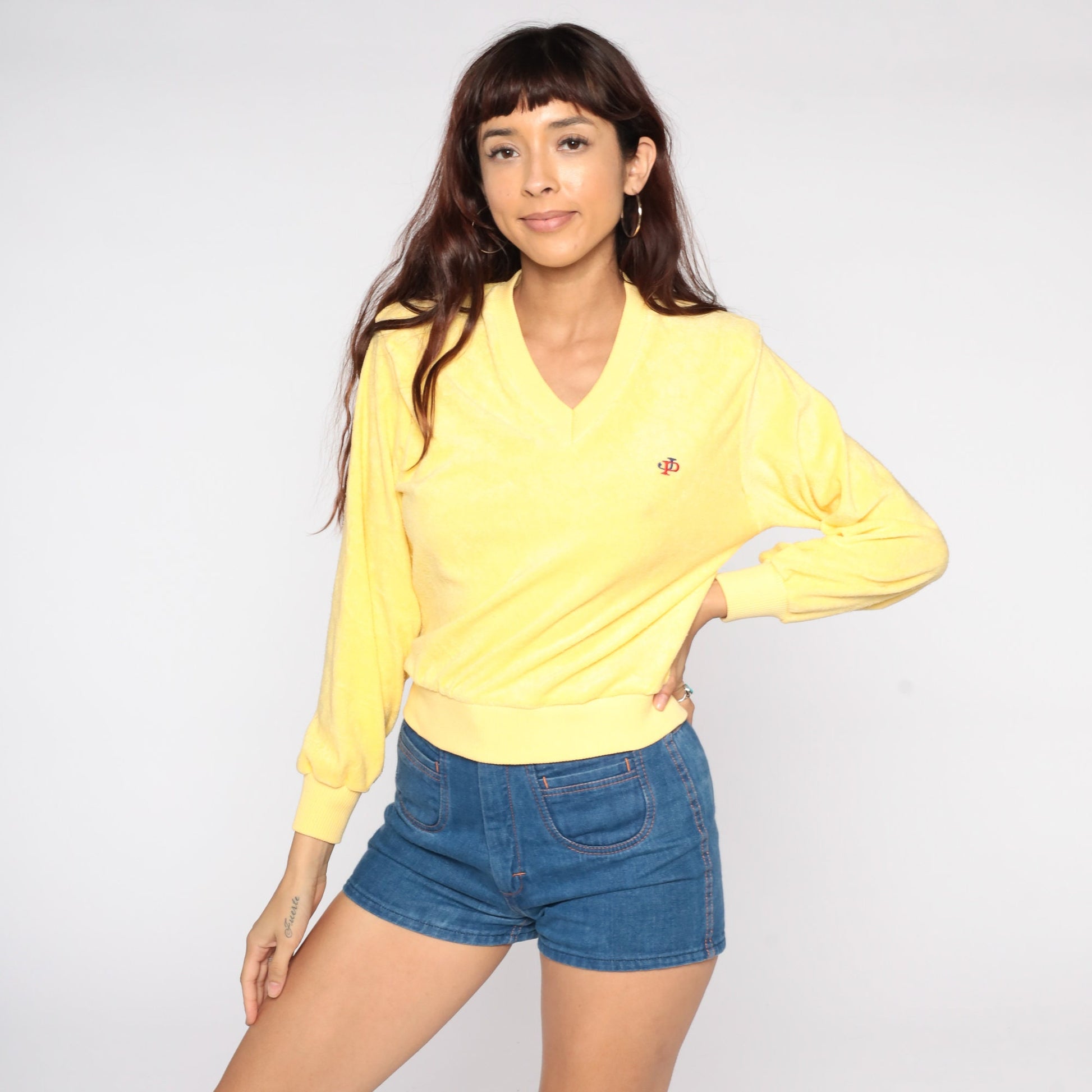 70s-80s Yellow Terry Cloth V-Neck Sweatshirt Slouchy Long Sleeve Medium