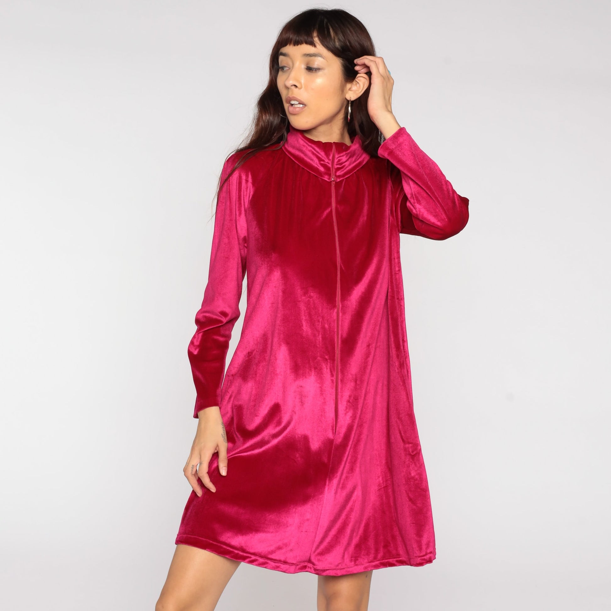 70s Deep Pink Velour Lounge Dress Mini Front Zip Long Sleeve Small