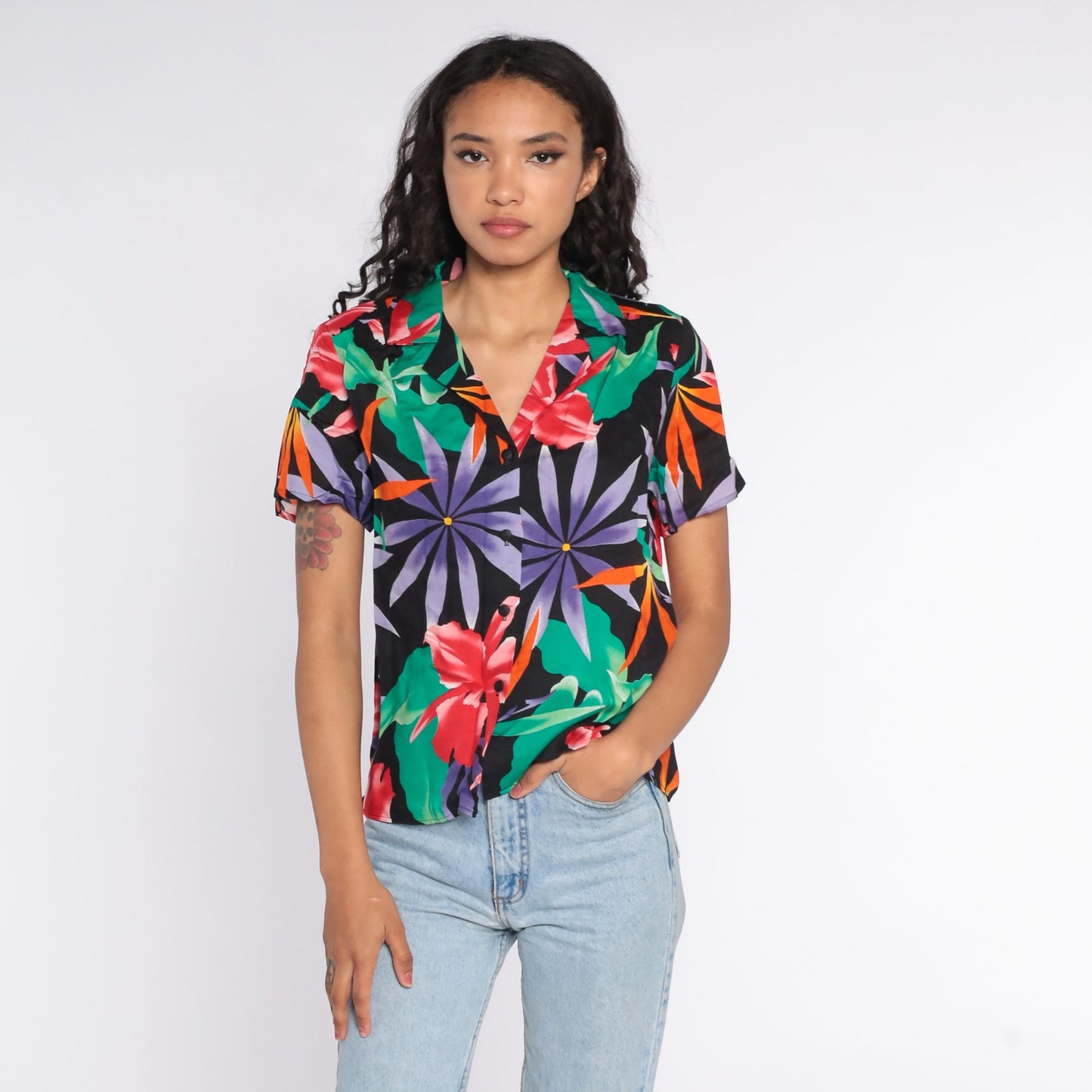 80s Tropical Floral Black Button-Up Blouse Short Sleeve Medium