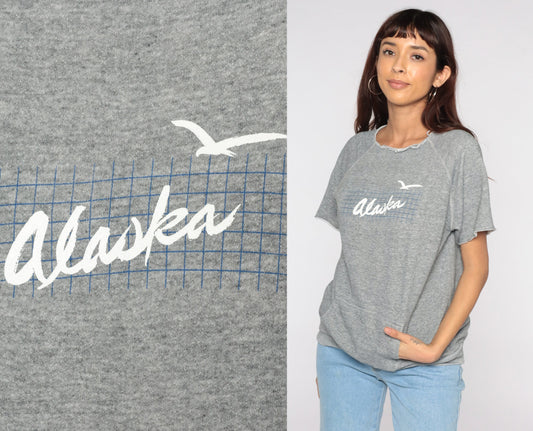 80s Alaska Seagull Graphic Sweatshirt Short Sleeve Kangaroo Pocket Grey Medium