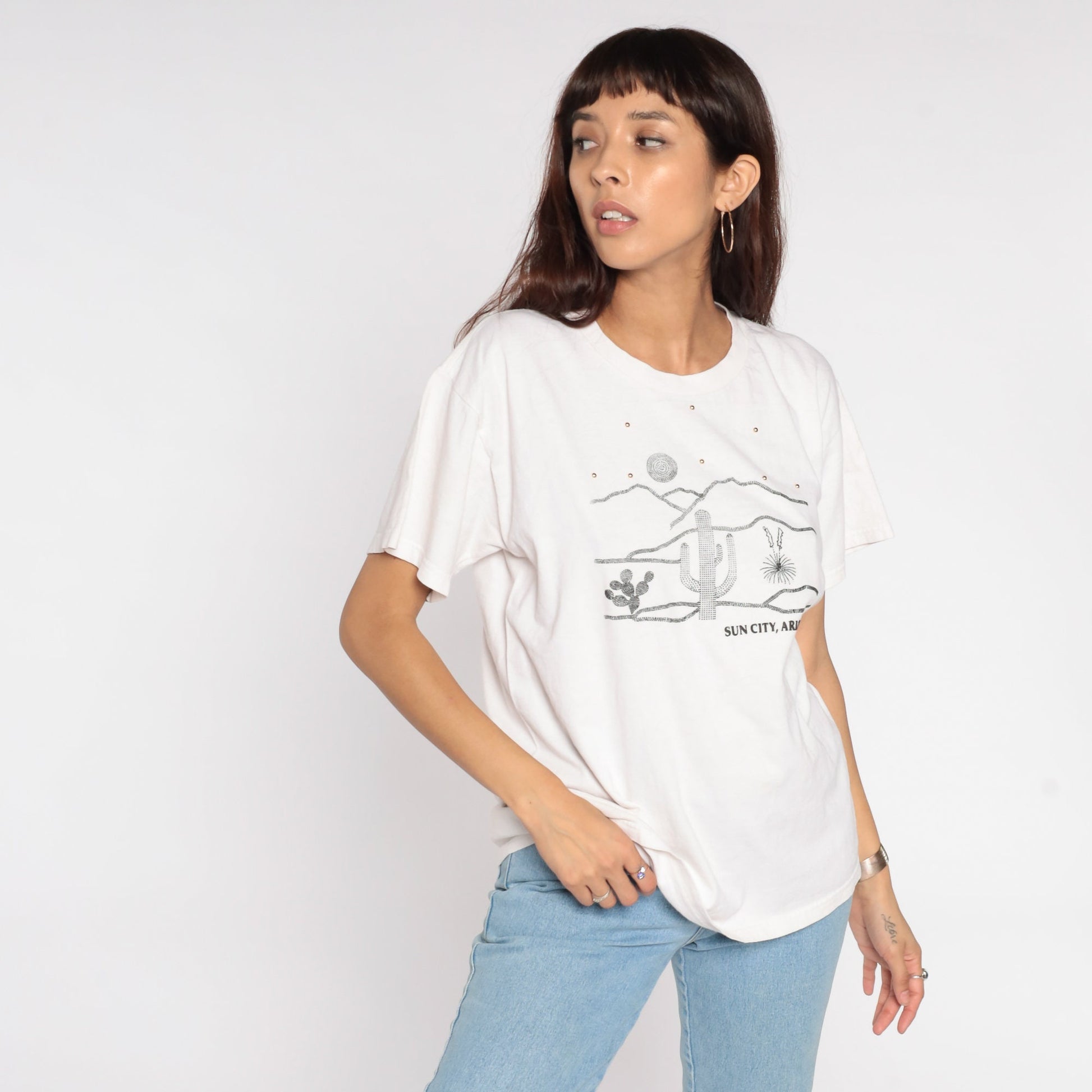 90s Sun City Arizona Graphic T-Shirt Beaded Cactus Desert Print White Cotton Medium