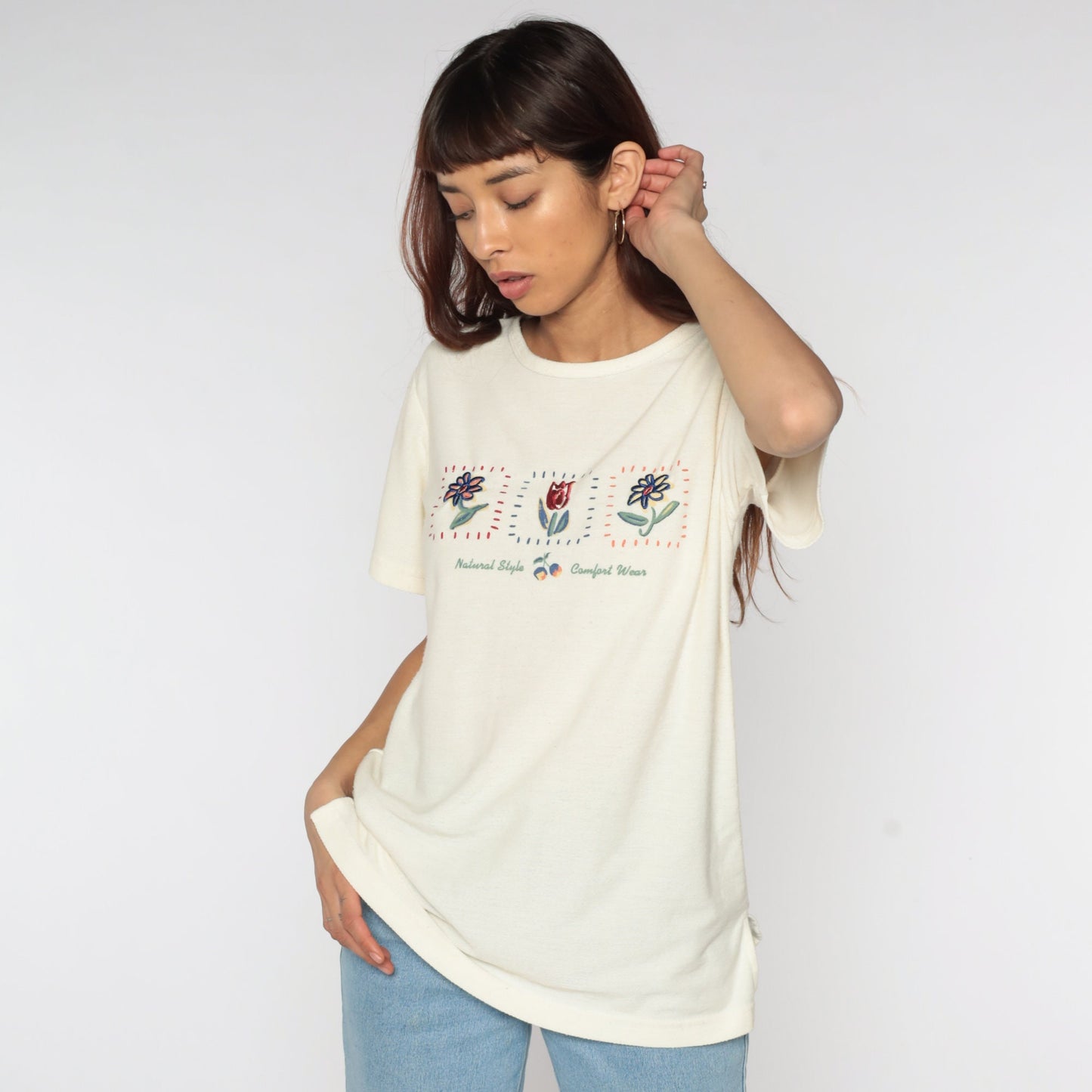 90s Floral Embroidered T-Shirt Natural Style Comfort Wear Graphic Tee Small S