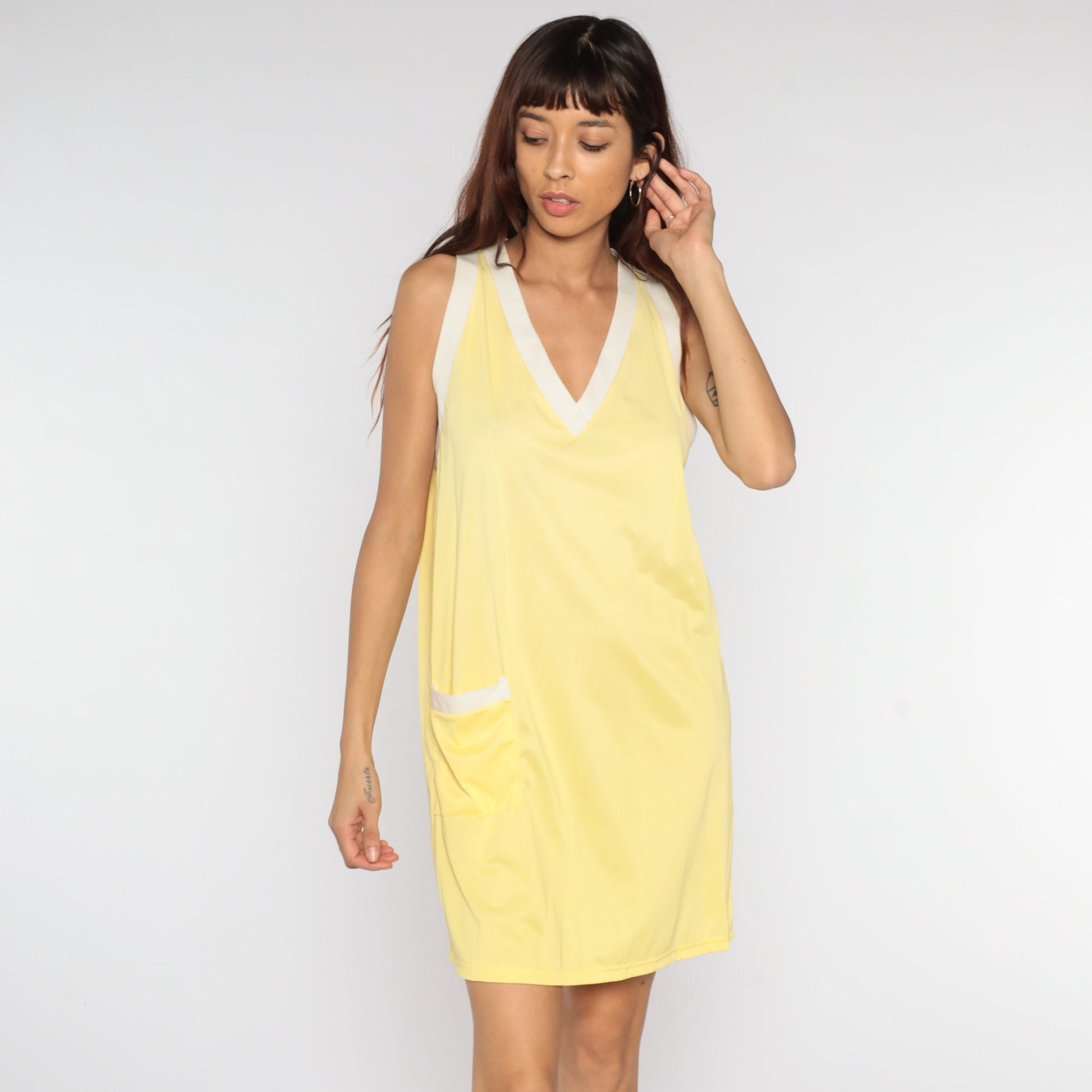 70s Yellow Shift Dress Mini Nylon Lounge White Trim V-Neck Medium