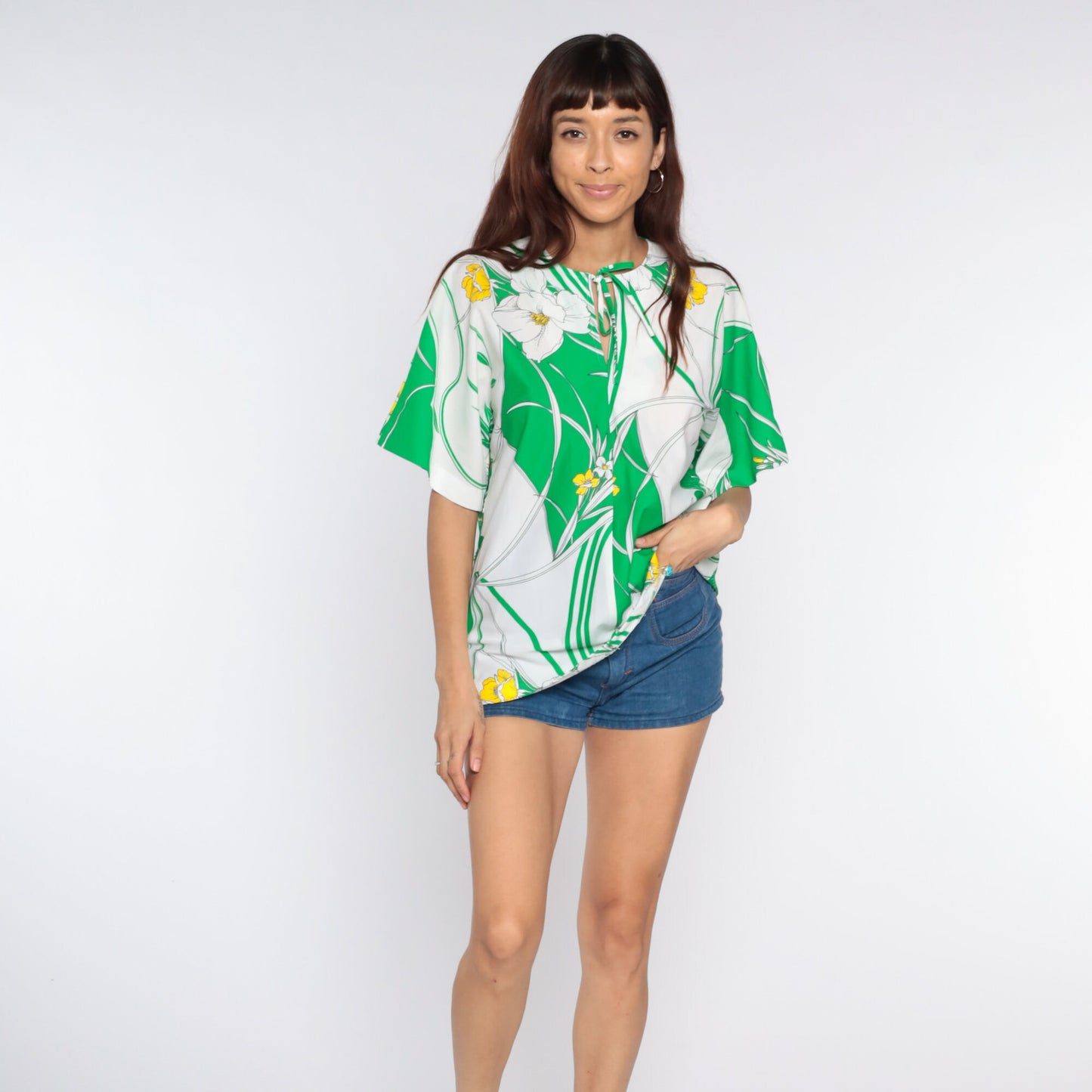 70s Floral Keyhole Blouse Green White Neck Tie Shirt Medium