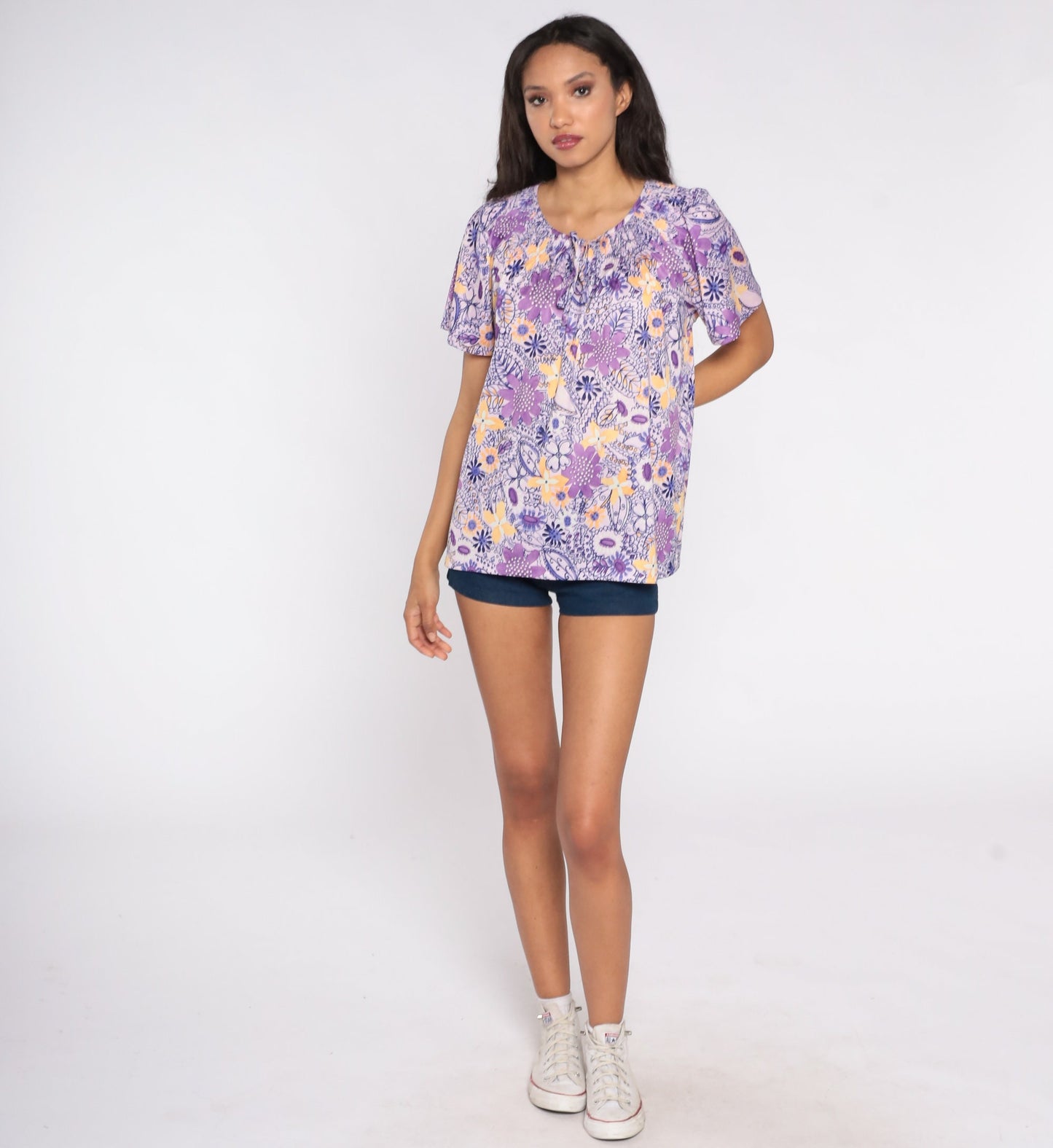 80s Purple Floral Keyhole Blouse Short Sleeve Smocked Tie Neck Large L