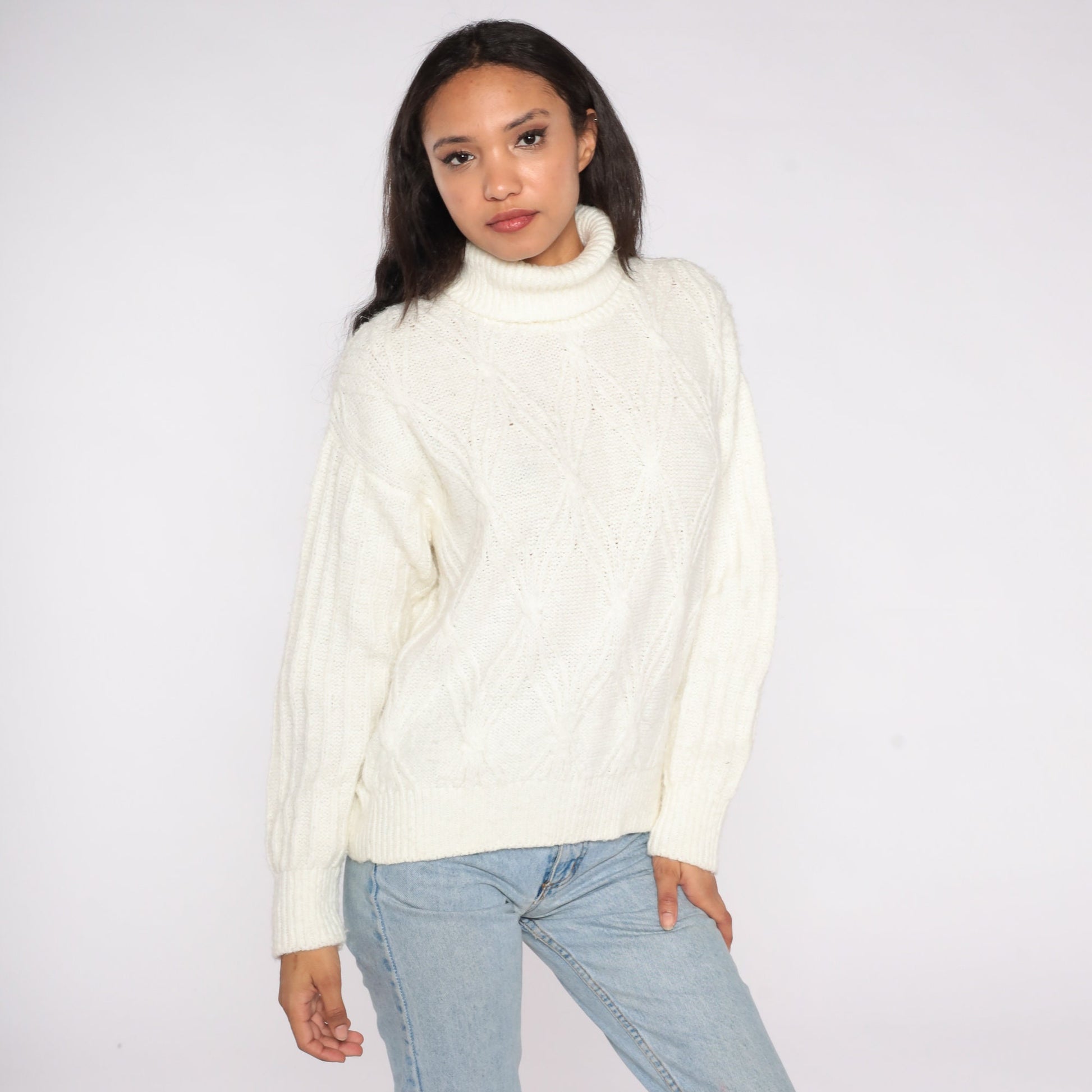 90s White Turtleneck Sweater Angora Blend Textured Pullover Medium